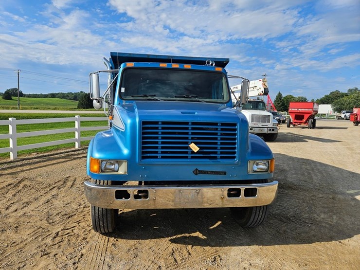 2000-international-4900-image-8