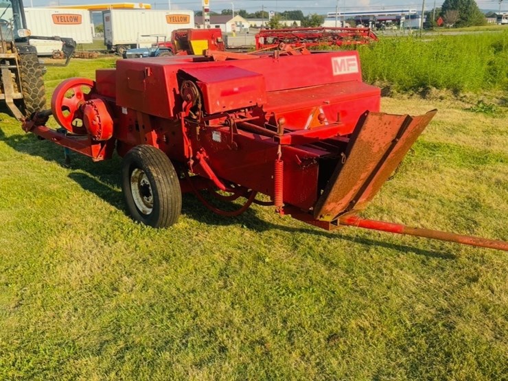 massey-ferguson-124-image-4