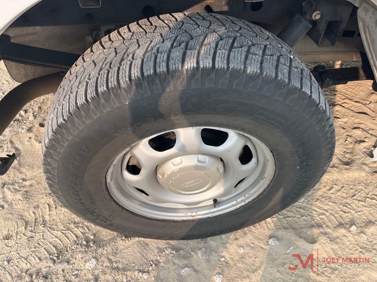 2019-ford-f150-xl-image-9