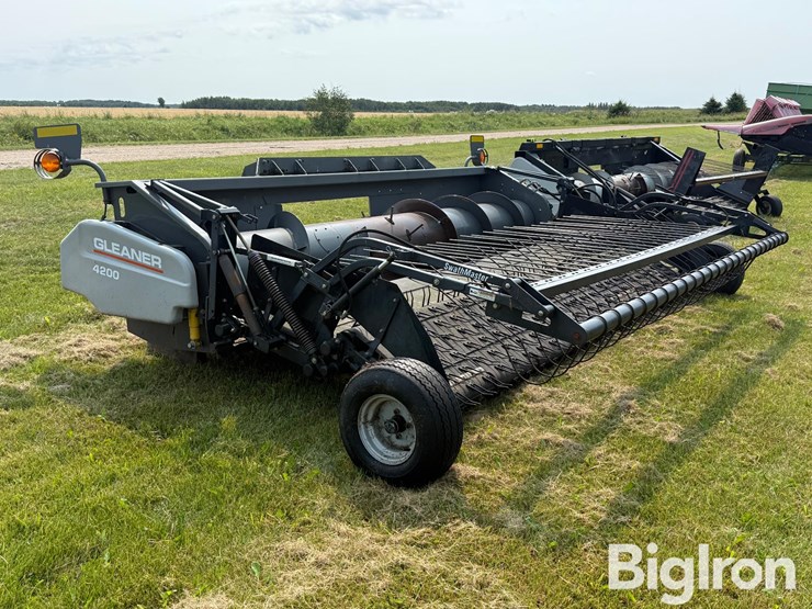 gleaner-4200-image-3