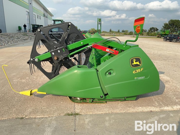 2017-john-deere-635f-image-8