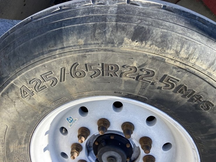 2004-kenworth-w900-image-39