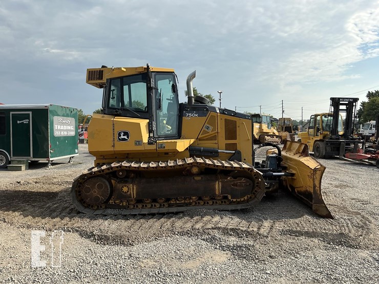 2019-deere-750k-lgp-image-5