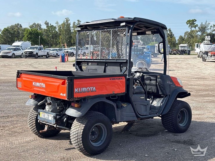 2019-kubota-rtv-x900-image-3