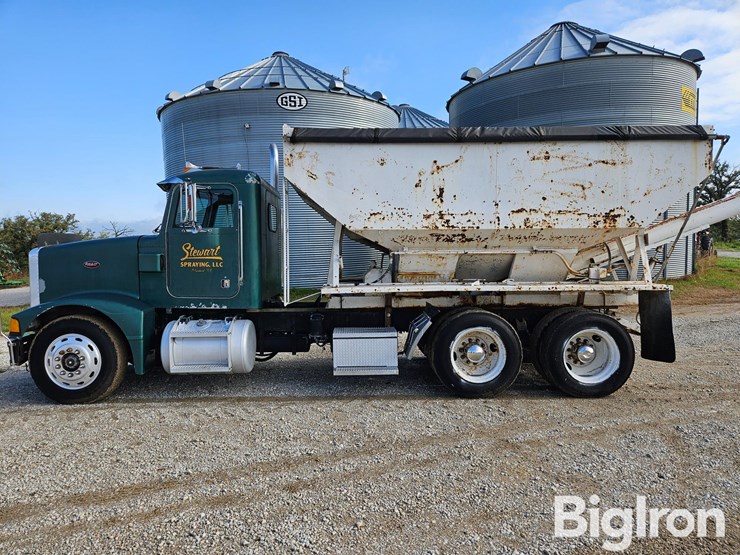 1990-peterbilt-579-image-11