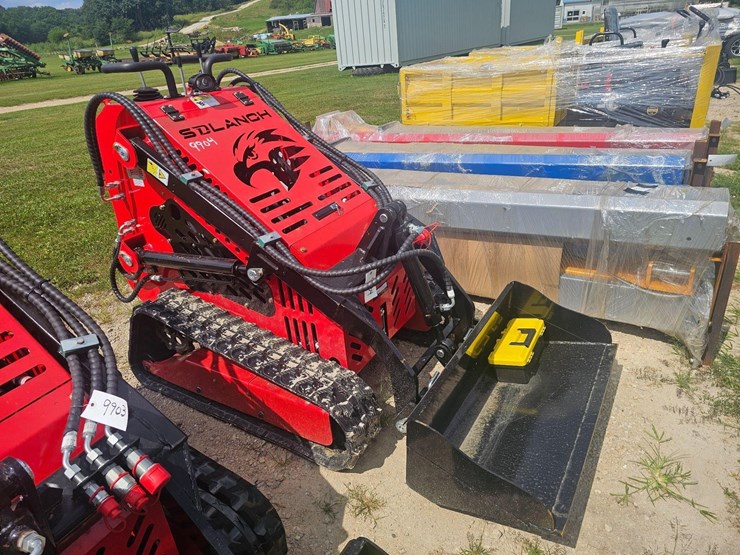 unused-sd-launch-sdll60-mini-skid-steer-image-1