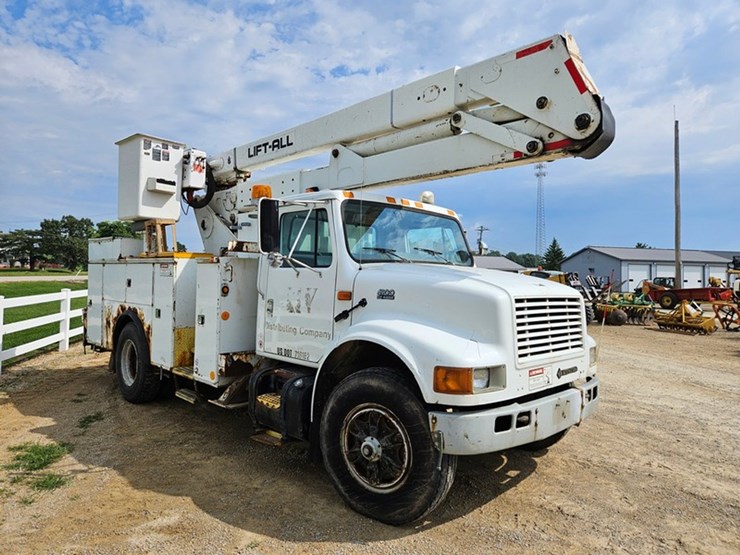 2001-international-4900-image-7