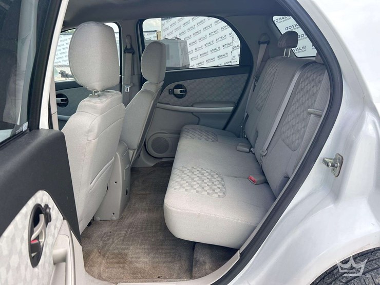 2016-ford-explorer-image-22