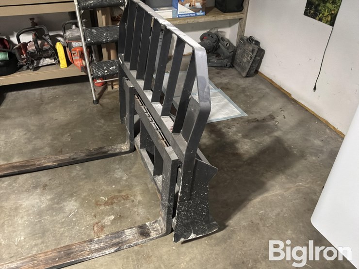bobcat-pallet-fork-image-9