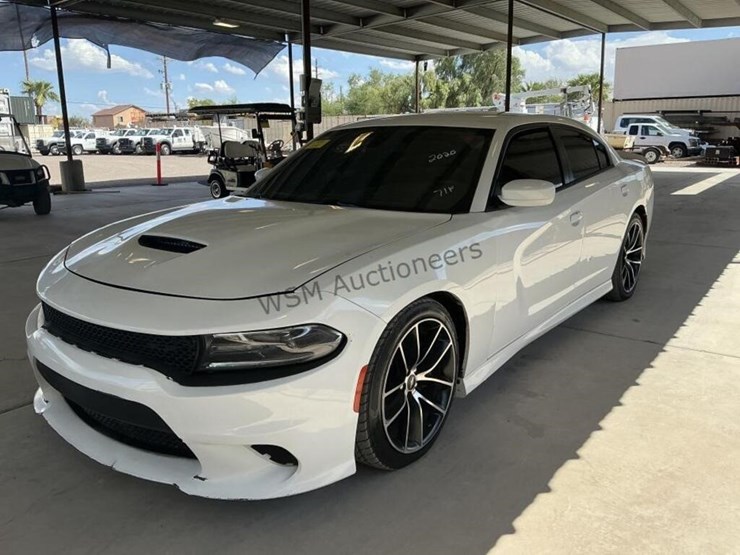 2020-dodge-charger-sdn-image-4