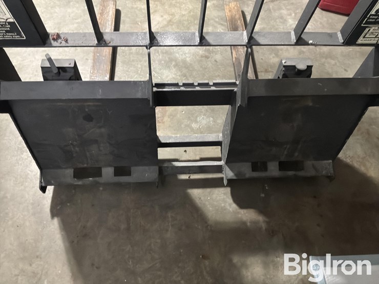 bobcat-pallet-fork-image-20