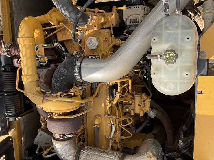 2015-deere-350g-lc-image-19