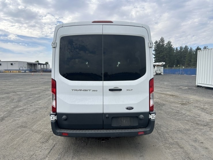 2017-ford-transit-image-4