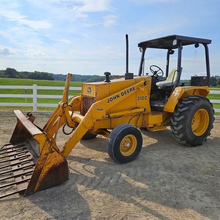 DEERE 210C