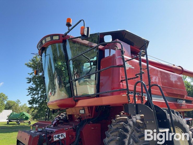 2007-case-ih-2588-image-12