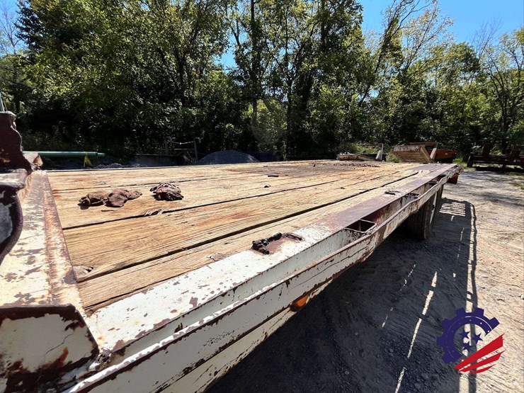 20’-x-7’9”-t/a-equipment-trailer-image-17