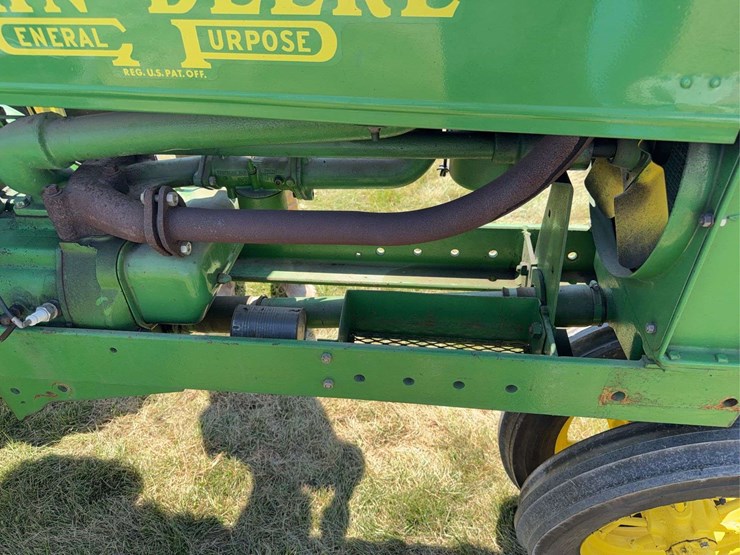 john-deere-b-image-17