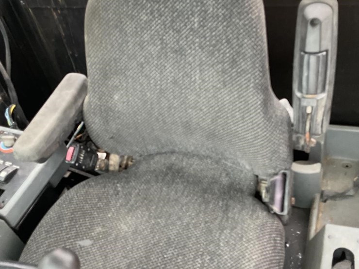 2012-caterpillar-it14g2-image-12