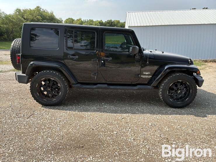 2010-jeep-wrangler-image-4
