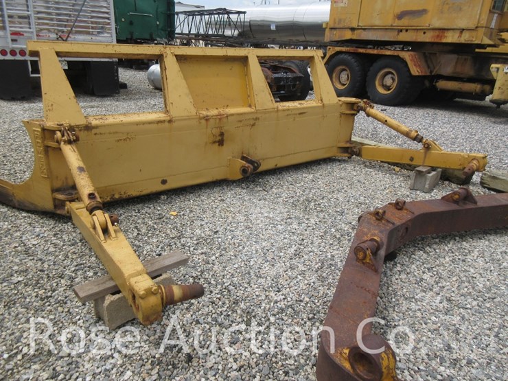 komatsu-d65-image-7