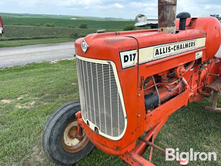 1964-allis-chalmers-d17-image-13