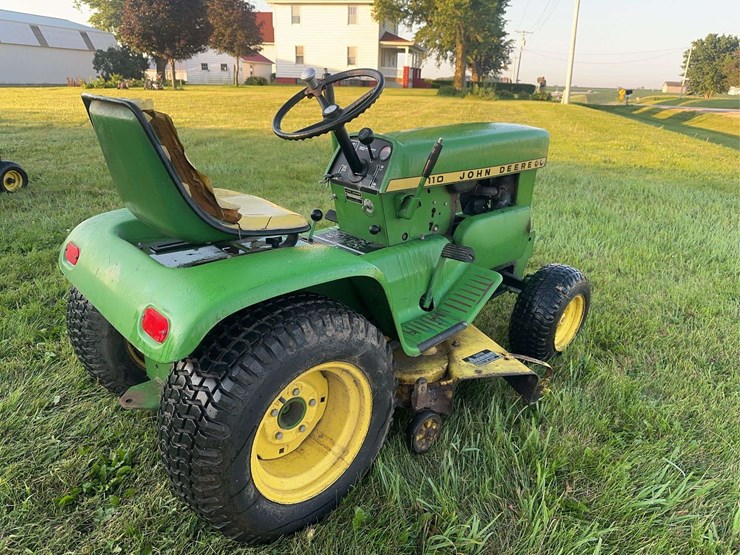 john-deere-110-image-3