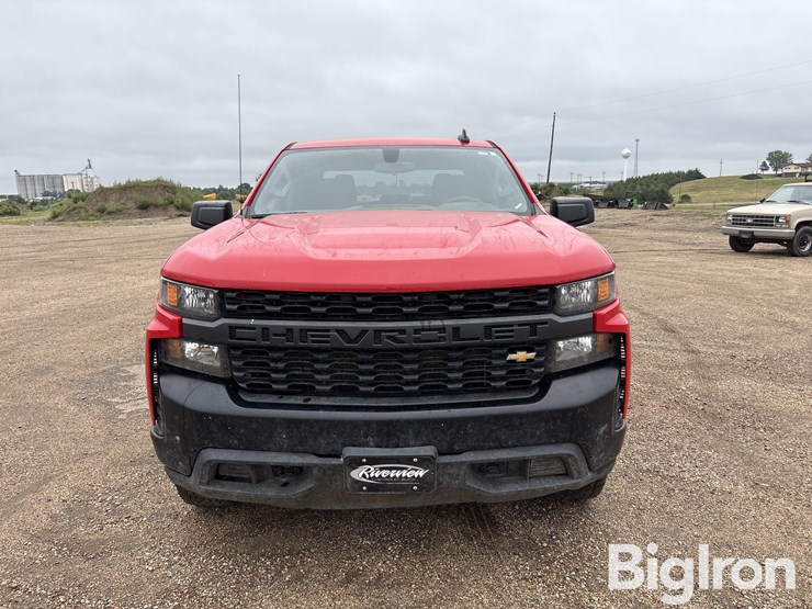 2021-chevrolet-silverado-1500-image-2