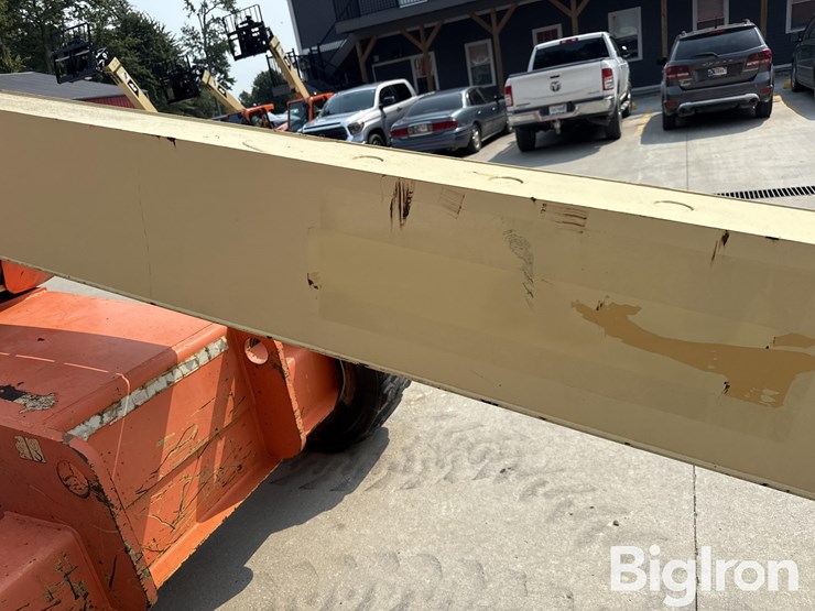 2004-jlg-600s-image-16