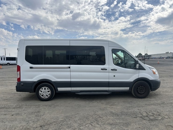 2017-ford-transit-image-6