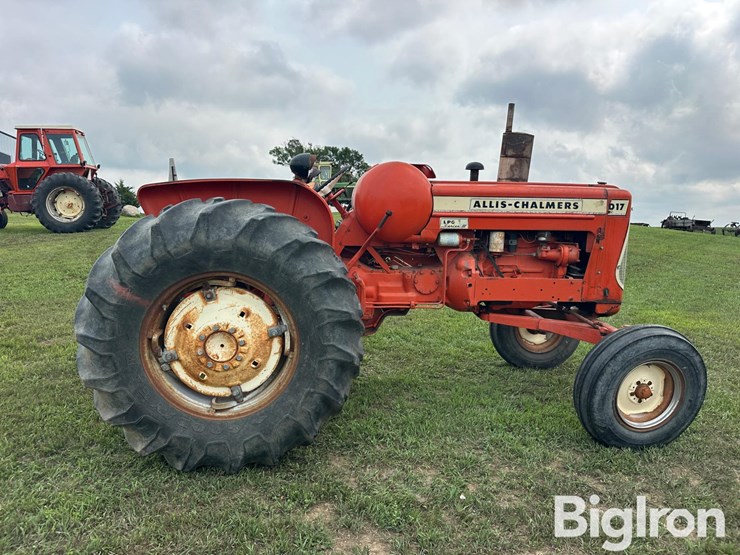 1964-allis-chalmers-d17-image-4