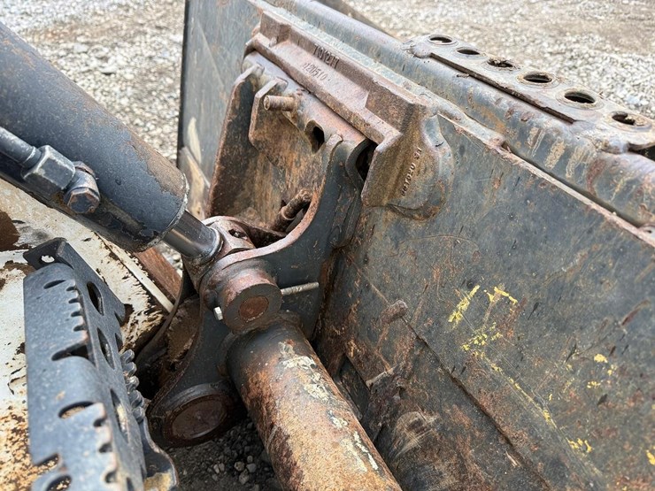 2019-bobcat-t770-image-13