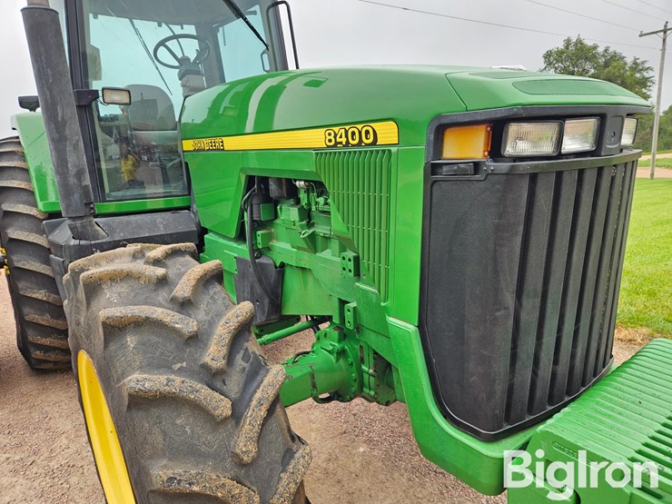 john-deere-8400-image-16