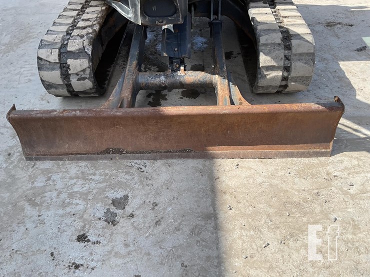 2014-deere-50g-image-12