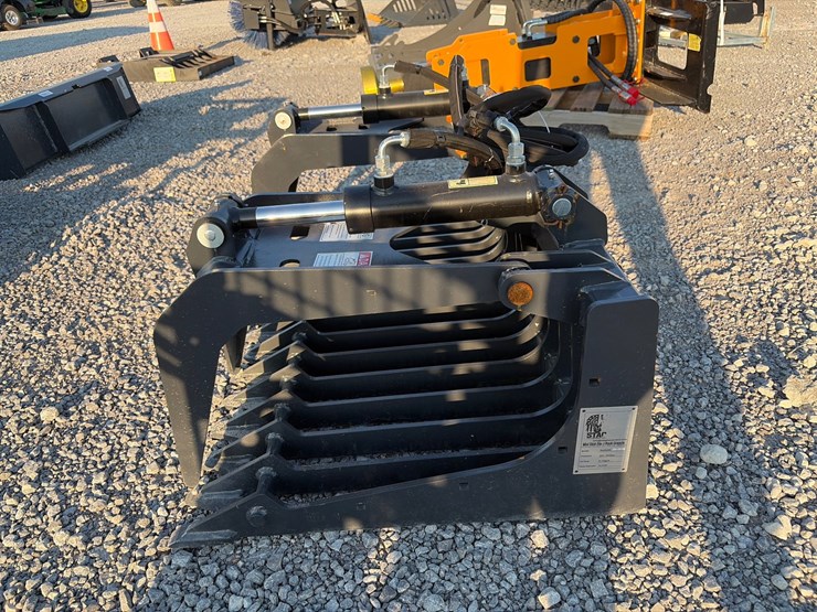 #41-•-44”-rock-grapple-image-2