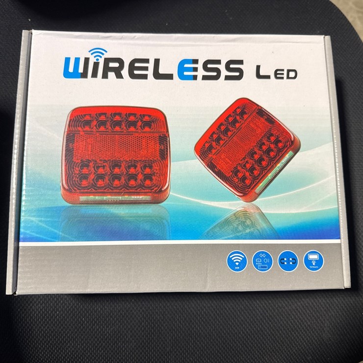 #1015 • Wireless LED lights
