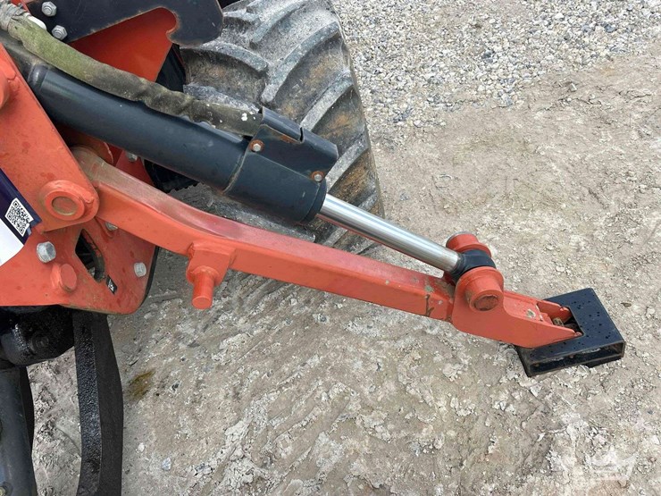 2012-ditch-witch-rt80-image-18