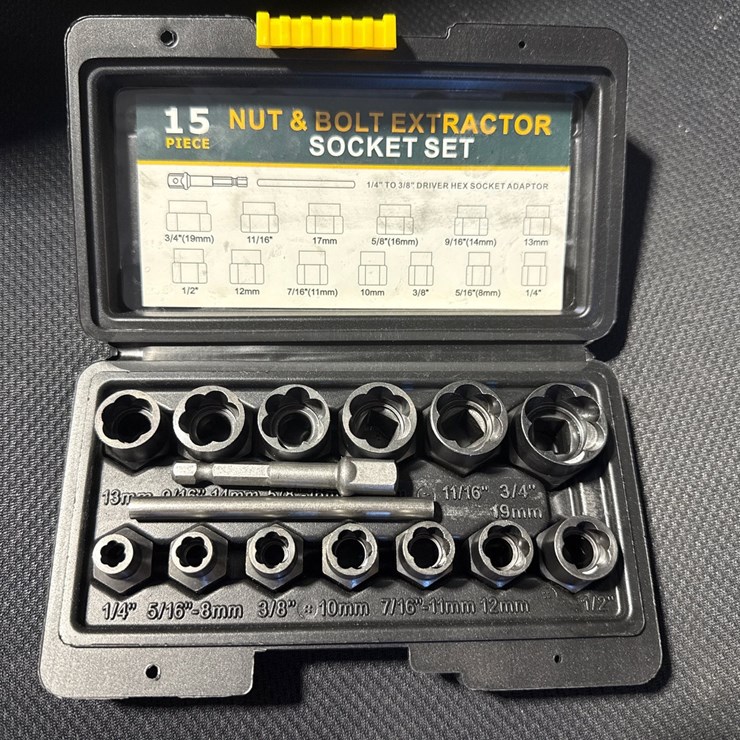 #1011 • 15 piece nut and bolt extractor socket set