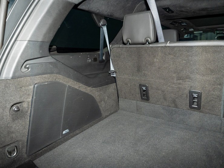 2024-cadillac-escalade-esv-image-83