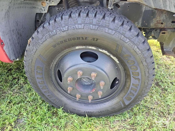 2005-ford-f350-image-47