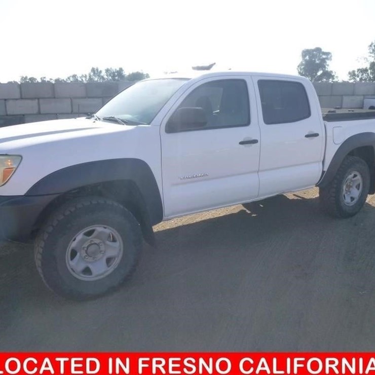 2013 TOYOTA TACOMA