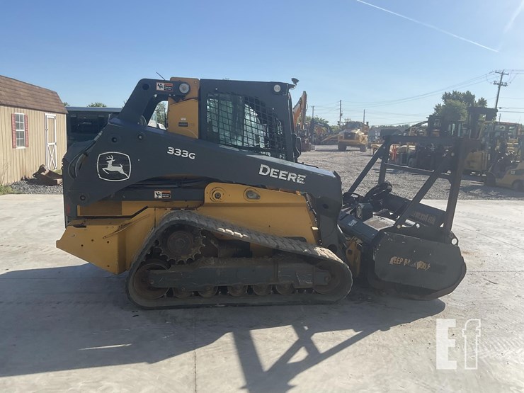 2021-deere-333g-image-5