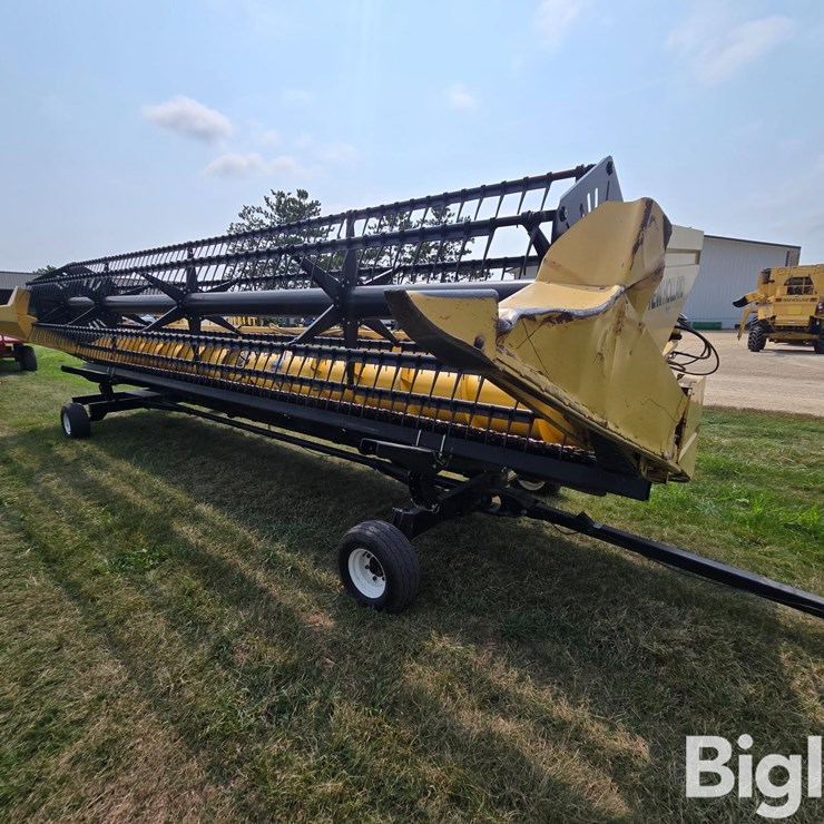 NEW HOLLAND 973