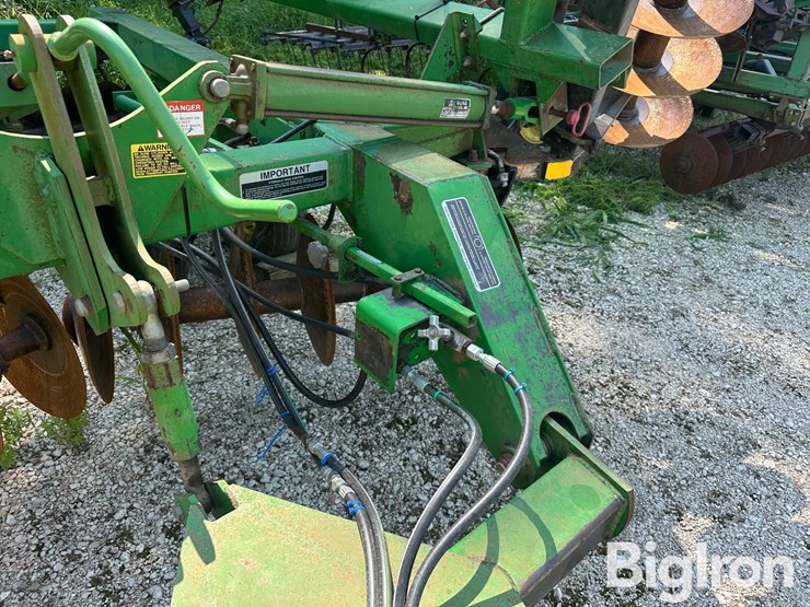 john-deere-630-image-12