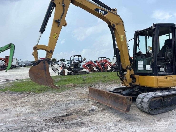 2018-caterpillar-305.5e2-image-27
