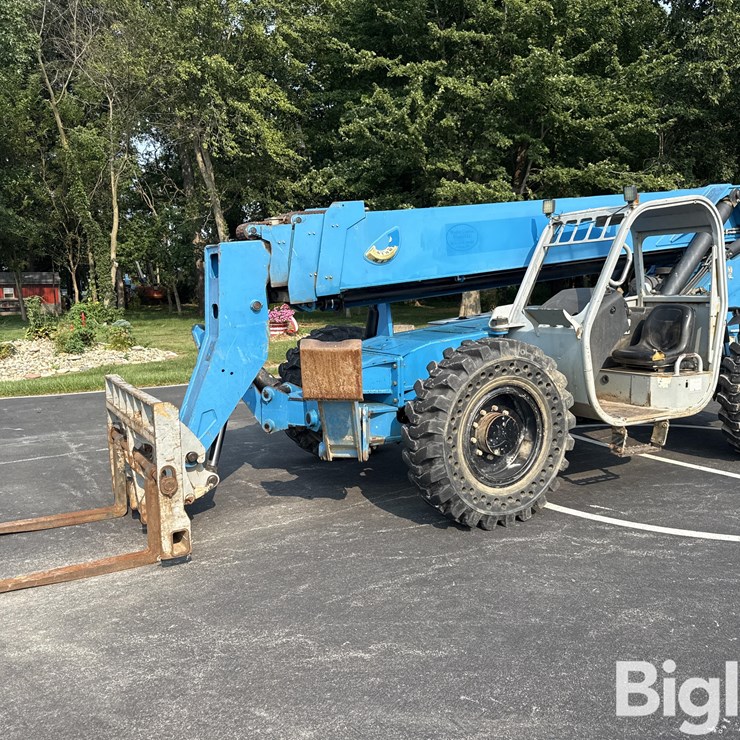 2008 GENIE GTH1056