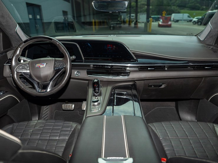 2024-cadillac-escalade-esv-image-79