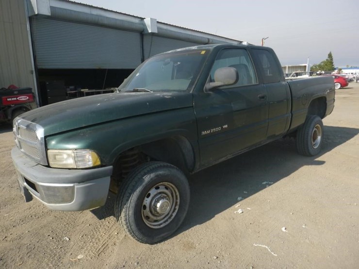 2001-dodge-ram-2500-image-1