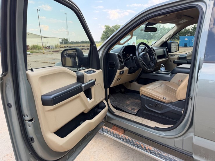 2019-ford-f150-xlt-image-8