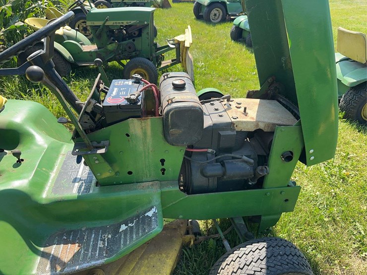john-deere-120-image-10