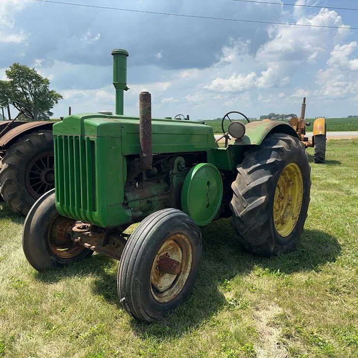 JOHN DEERE D